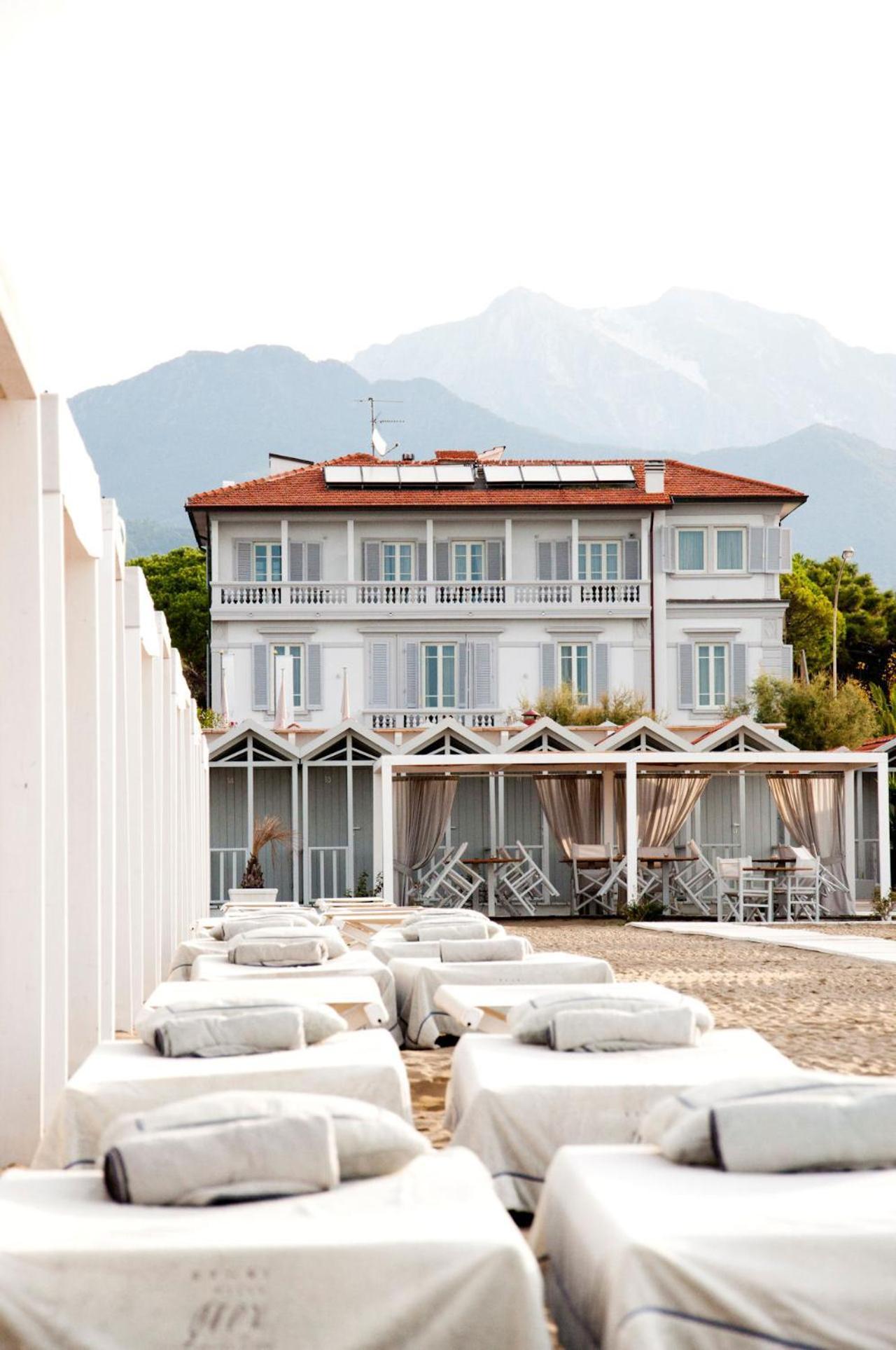Hotel Grey 4*